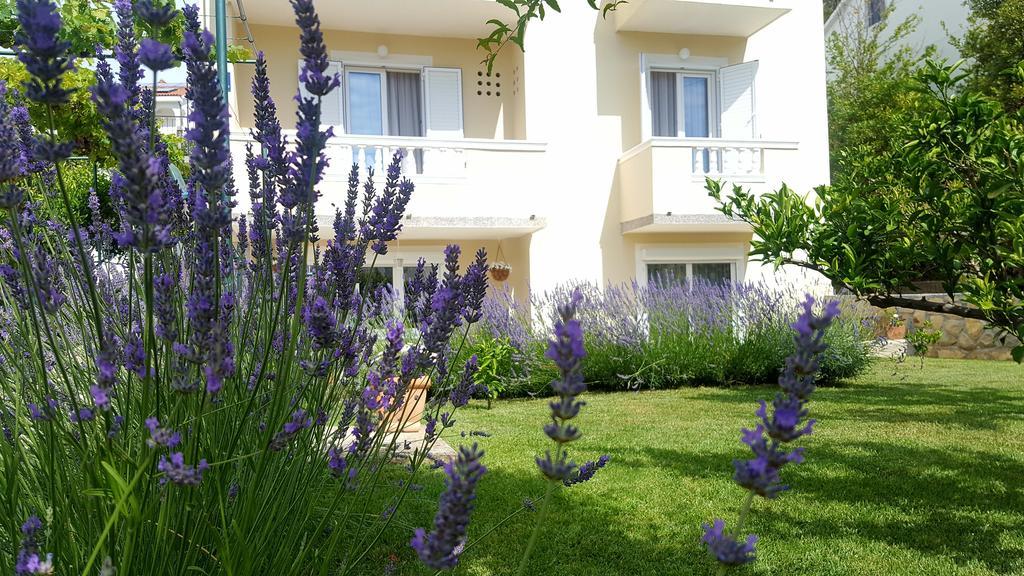 Apartment Branka Banjol Exteriér fotografie
